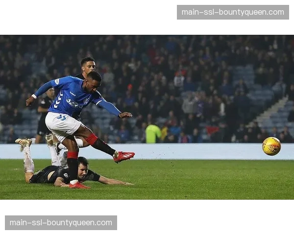 数据科学如何改变现代足球：以“预期肋部穿透”模型的开发与应用为例